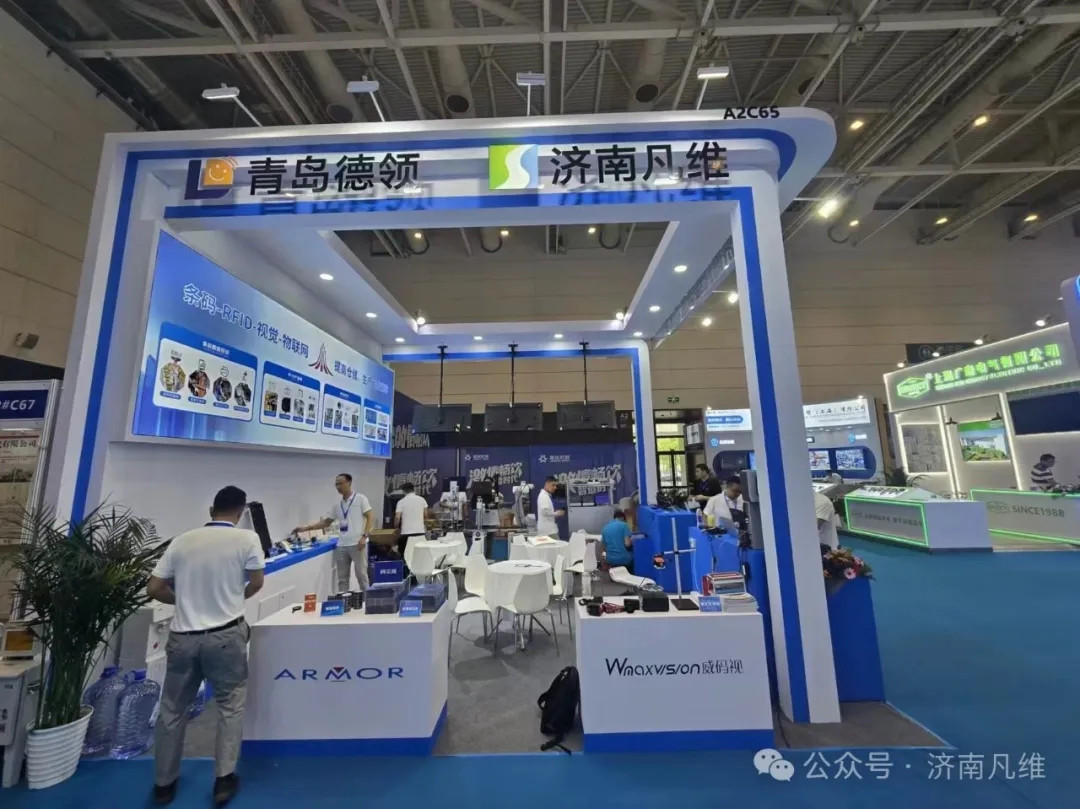 f271cec657fee7bb1a3ce45c0e9306b.jpg